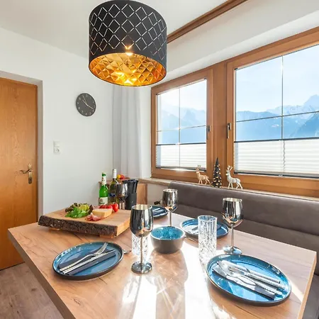 Appartement Mayrhofen Near Horbergbahn, Cleaning Included Hippach