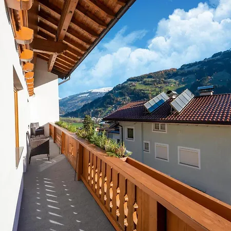 Mayrhofen Near Horbergbahn, Cleaning Included Hippach
