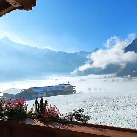 Mayrhofen Near Horbergbahn, Cleaning Included Hippach